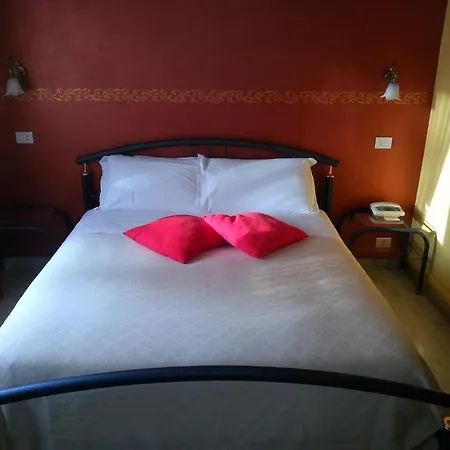 Park Hotell 3*